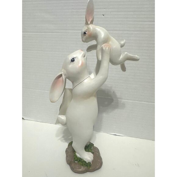 Martha Stewart Other - Martha Stewart spring Easter bunny rabbit with mother baby bunny 10 “ NWT